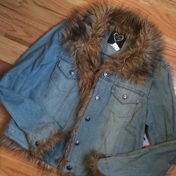 XOXO Jackets & Blazers - Xoxo jean & fur jacket